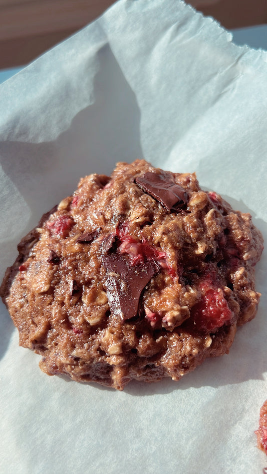 Dark Chocolate & Raspberry Oatmeal Cookies